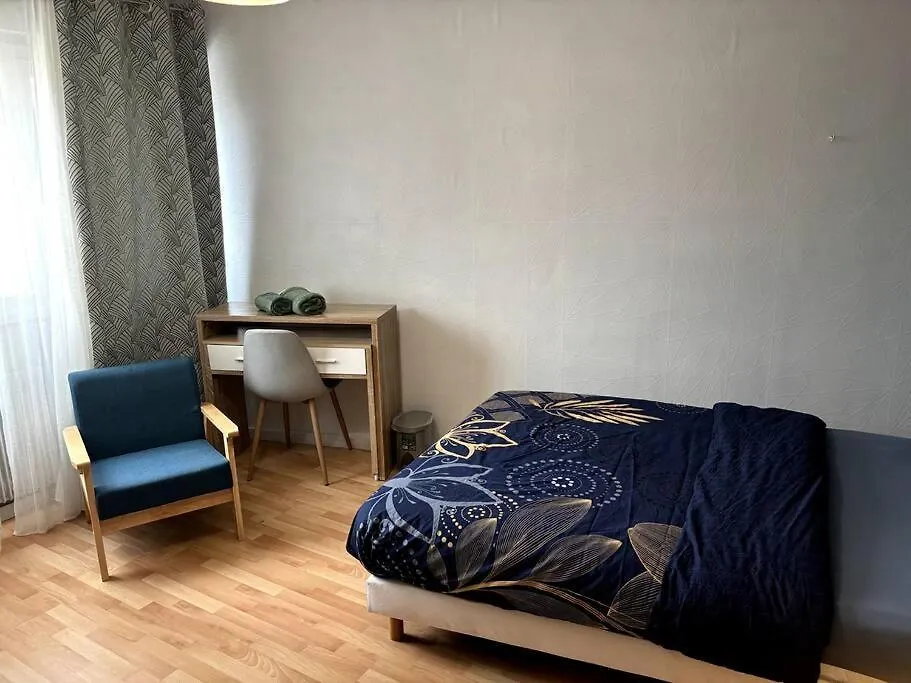 Coloc Cursat - Green Room Annemasse Francia